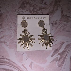 Kendra Scott new earrings . original $170. no bag